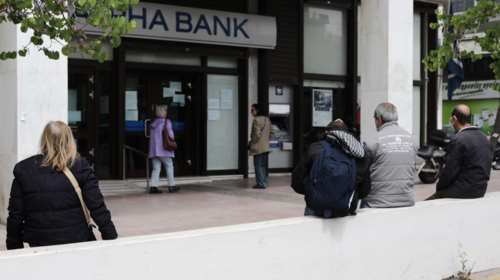 Κορονοϊός: Τέλος τα μέτρα στις τράπεζες για την είσοδο των πελατών - Υποχρεωτική μόνο η μάσκα