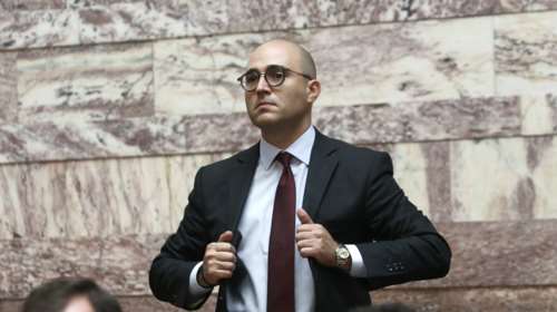 Έξω φρενών ο Μπογδάνος: Ζητά εισαγγελικη παρέμβαση κατά καθηγήτριας του ΕΚΠΑ - &quot;Σκίζουν την εικόνα της Παναγίας&quot;