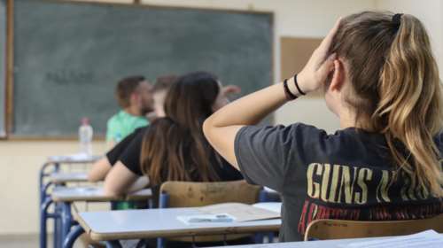 Σοκάρουν οι αποκαλύψεις για τον 44χρονο καθηγητή και την 14χρονη μαθήτρια: &quot;Είμαι πολύ ερωτευμένος με τη μικρή&quot;