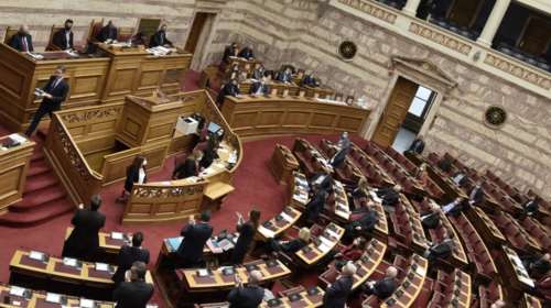 Δημοσκόπηση  Pulse για υπόθεση Λιγνάδη: Πώς βαθμολογούν οι πολίτες τους χειρισμούς Μητσοτάκη, Μενδώνη και Τσίπρα