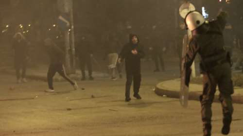 Νέα Σμύρνη: Το χαμένο πορτοφόλι πρόδωσε τον 22χρονο χούλιγκαν - Πήγε να δηλώσει απώλεια και συνελήφθη