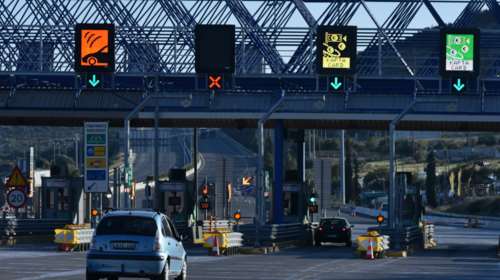Στο τραπέζι τώρα η ελεύθερη μετακίνηση μεταξύ νομών και το άνοιγμα χιονοδρομικών κέντρων