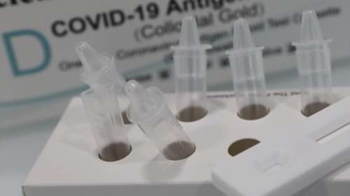 Self tests: Από αρχές Απριλίου στα φαρμακεία - Για ποιους εργαζόμενους είναι υποχρεωτικά - Ποιοι έχουν προτεραιότητα