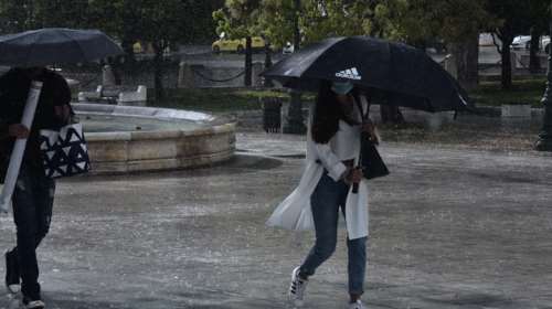 Καύσωνας με ...βροχές και καταιγίδες: Που θα χτυπήσει η κακοκαιρία, πότε τελειώνουν τα έντονα φαινόμενα