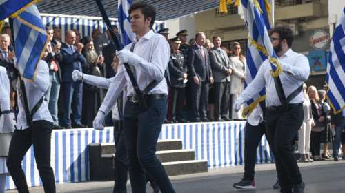 Φώφη Γεννηματά: Δεν θα γίνει η μαθητική παρελάση στη Θεσσαλονίκη λόγω εθνικού πένθους