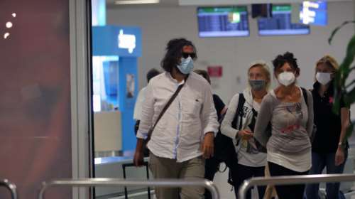 Συναγερμός στη Ρόδο: Πτήση από τη Σουηδία παρά την απαγόρευση - Τι απαντά ο Θεοχάρης [Βίντεο]