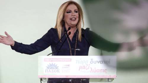 Πανελλήνια συγκίνηση για την Φώφη Γεννηματά: Γενναία και χαμογελαστή μέχρι τέλους - Σε λαϊκό προσκύνημα η σορός της