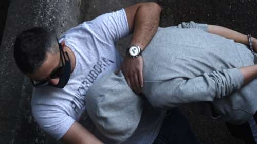 Απαγωγή Μαρκέλλας: Με χειροπέδες η 33χρονη στον ανακριτή- Τα γυρίζει τώρα, &quot;δεν την άγγιξα&quot; λέει