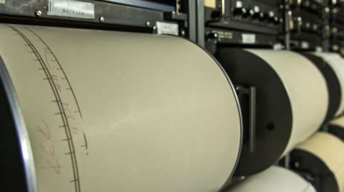 Νέος σεισμός 4,8 Ρίχτερ ταρακούνησε τη Λέσβο - Εντονο βουητό, έπεσαν βράχοι στους δρόμους - Ζημιές σε σπίτια