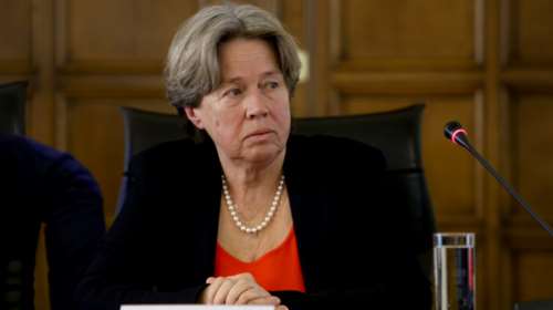 Αθηνά Λινού: Χειροτονήθηκε ιερέας στην εκκλησία Ταξιαρχών Πηλίου ο σύζυγός της