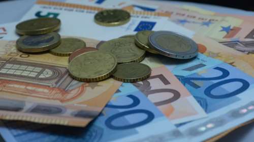 Νέα μέτρα για την ακρίβεια: Αυξάνεται η έκπτωση φυσικού αερίου για 4 μήνες - Μετατίθεται η αποπληρωμή της επιστρεπτέας