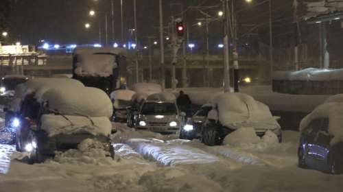 Αττική οδός: Έμφραγμα έπαθε 62χρονος εγκλωβισμένος οδηγός - Περπάτησε ένα χιλιόμετρο για να ζητήσει βοήθεια [Βίντεο]