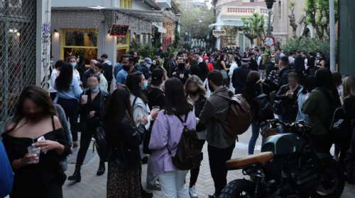 Τρομάζει η εκτόξευση του ιικού φορτίου στην Αττική κατά 171%: Τι δείχνουν τα στοιχεία ανά περιοχή