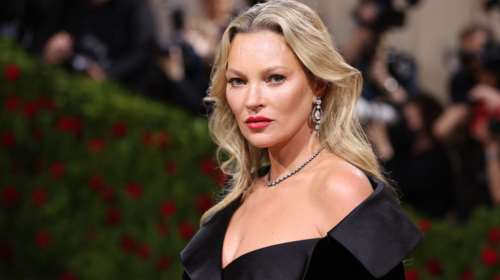 Κέιτ Μος: Η τραυματική εμπειρία του σούπερ μόντελ όταν ήταν μόλις 15  - &quot;Μου είπε βγάλε το σουτιέν σου&quot;