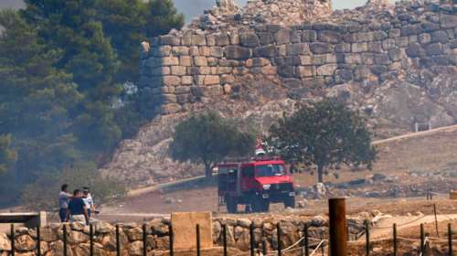 Έσβησε η φωτιά στις Μυκήνες: Αυτοψία στον αρχαιολογικό χώρο και το μουσείο - Επί τόπου η Υπουργός Πολιτισμού