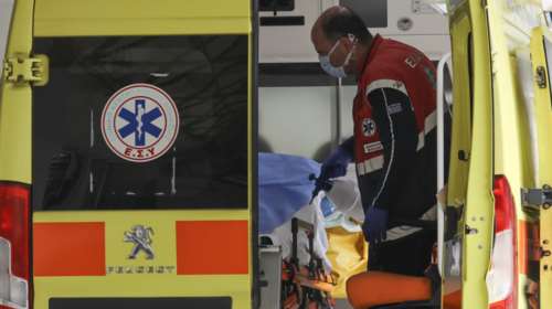 Έκτακτο επίδομα 1.000 ευρώ στους διασώστες του ΕΚΑΒ - Θα επεκταθεί και στους εργαζόμενους στο ΕΣΥ