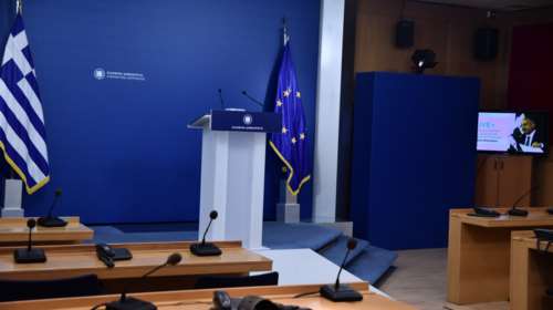 "Κανένα άδειασμα και καμία αιχμή" στις δηλώσεις Καραμανλή, λέει ο κυβερνητικός εκπρόσωπος