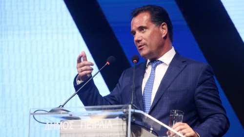 Γεωργιάδης: Δεν θα ανοίξουν τα εμπορικά κέντρα - Τα μέτρα θα έχουν το μικρότερο δυνατό ρίσκο