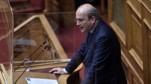 Χατζηδάκης για τρένα: Το 2008 είχαμε τηλεδιοίκηση, όταν ξαναγύρισα στο υπουργείο το 2012 είχε καταστραφεί