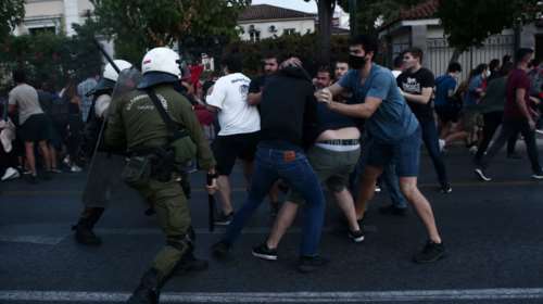 Επεισόδια κοντά στην αμερικανική πρεσβεία: Ένταση και χημικά στην πορεία για την επίσκεψη Πομπέο [Εικόνες - Βίντεο]