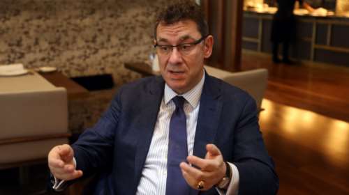 Άλμπερτ Μπουρλά: Θέμα εβδομάδων να κάνουν και τα παιδιά το εμβόλιο για τον κορονοϊό - Ποιες ηλικίες αφορά