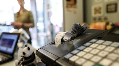 Κόκκινος συναγερμός στην ΑΑΔΕ: Φοροδιαφυγή 25 εκατ. ευρώ από παράνομο λογισμικό - Ερχονται ελεγκτές με… σκάνερ