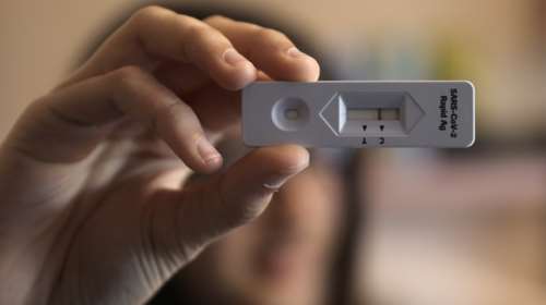 Μαγιορκίνης: Πόσο αξιόπιστα είναι τα self tests - Βρήκαν πάνω από 2.000 κρούσματα