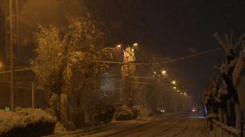 Κακοκαιρία &quot;Ελπίδα&quot;: Ολονύχτια μάχη για να επανέλθει το ρεύμα στην Ανατολική Αττική - Στο 95% η αποκατάσταση