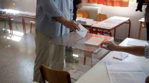 Το ΥΠΕΣ διαψεύδει τις φήμες για τις αιτήσεις ετεροδημοτών: Δεν είναι ανοιχτή η πλατφόρμα έως τις 31 Μαΐου