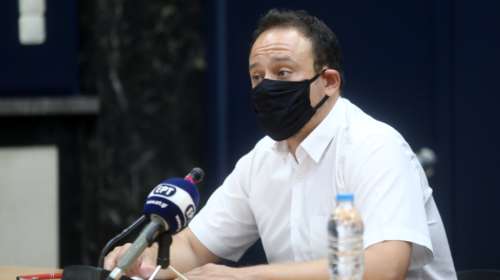 Μαγιορκίνης: Τι απαντά για το ιδιωτικό εργαστήριο που συνεργαζόταν και τη σύμβαση με το κράτος για τα διαγνωστικά τεστ