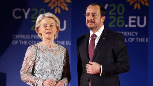 Φον ντερ Λάιεν: "Προτεραιότητα της Ευρωπαϊκής Ένωσης η επανένωση της Κύπρου"