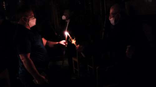 Θεσσαλονίκη: Δικογραφία σε βάρος έξι ιερέων – Έκαναν Ανάσταση στις 12 τα μεσάνυχτα