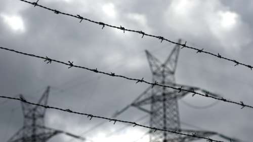 Διακοπές ρεύματος στην Αττική: Πλημμυρισμένοι 10 υποσταθμοί της ΔΕΗ - Πάνω από 800 βλάβες