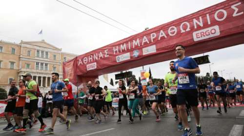 &quot;Παραλύει&quot; η Αθήνα την Κυριακή: Ποιοι δρόμοι θα είναι κλειστοί για τον Ημιμαραθώνιο