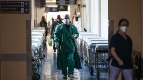 Προειδοποίηση Σουρβίνου: Βρισκόμαστε στην έναρξη του έκτου κύματος - Θα δούμε αύξηση κρουσμάτων και νοσηλειών