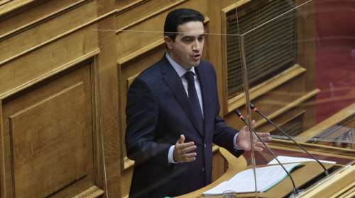 Πρόταση δυσπιστίας - Κατρίνης: "Το Κίνημα Αλλαγής είναι εδώ - Μητσοτάκης και Τσίπρας δεν παίζουν μόνοι τους"