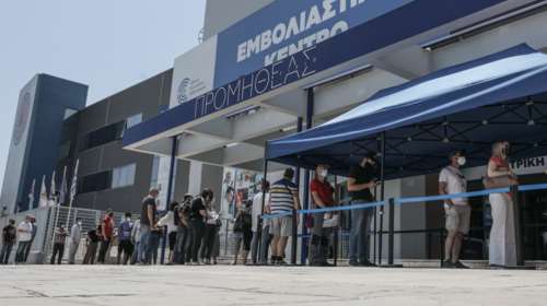 Εμβολιασμοί: Την Τετάρτη ανοίγουν τα ραντεβού για όλα τα εμβόλια στους 18 - 24 ετών