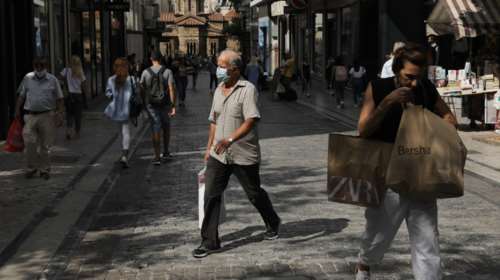 Κορονοϊός: Επέλαση του ιού στην Αττική - Μέτρα με &quot;συνταγή&quot; καραντίνας επαναφέρουν οι Δήμοι