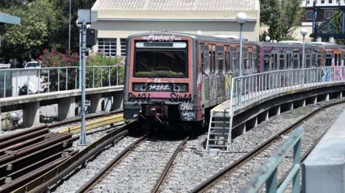 &quot;Σε αφήνουν ελεύθερο&quot;: Ατιμώρητοι οι Ρουμάνοι πορτοφολάδες - Πώς μοίραζαν τις γραμμές Μετρό και ΗΣΑΠ με τους Αλβανούς