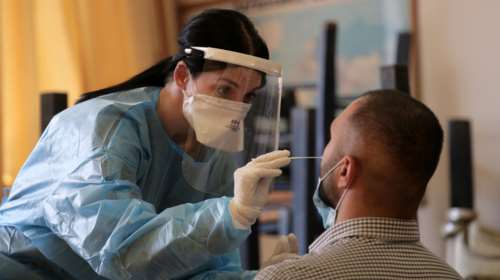 Κορονοϊός: 658 rapid τεστ έξω από το Μετρό του Αγ.Ιωάννη - 15 θετικά δείγματα με μέση ηλικία τα 29 έτη