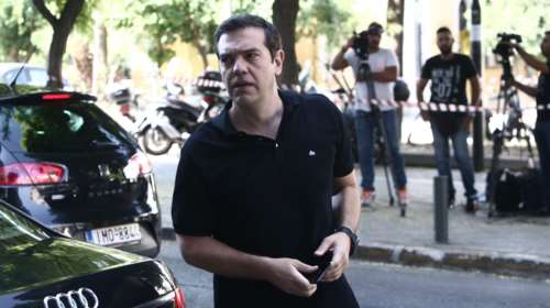 Τσίπρας: Ο ΣΕΒ παραγγέλνει και ο κ. Μητσοτάκης υλοποιεί, με πρόσχημα τον κορονοϊό