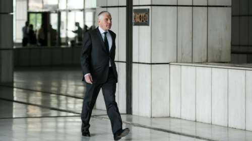 Παπαντωνίου: Συμπληρωματική απολογία για τα 2,5 εκατ. ευρώ της σύμβασης των φρεγατών - Επιμένει για &quot;πολιτική σκευωρία&quot;