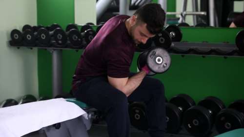 Έφοδος σε γυμναστήριο της Νέας Ιωνίας που λειτουργούσε παράνομα - Πρόστιμα και αυτόφωρο για τον προπονητή