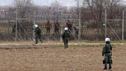 Αυξάνονται οι μεταναστευτικές ροές στον Έβρο: Εποχές 2015 σε ορισμένα χωριά, βρήκαν &quot;τρύπες&quot; στον φράχτη