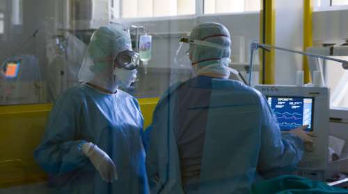 Εισήγηση Λοιμωξιολόγων: Στο &quot;κόκκινο&quot; Σέρρες και Καρδίτσα - Παραμένουν τα μέτρα σε Θεσσαλονίκη και ακόμη 10 Περιφέρειες