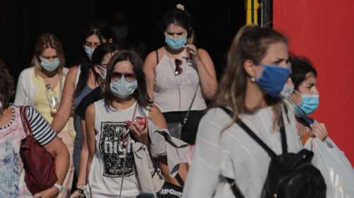 Κορονοϊός: Κανένας εφησυχασμός παρά τη μείωση των κρουσμάτων - Προσοχή σε όσους γυρνούν από διακοπές