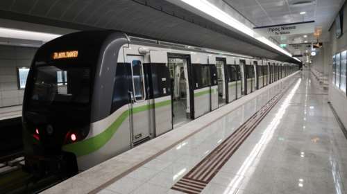 Πανικός στο μετρό Κορυδαλλού: Άνδρας έπεσε στις ράγες - Μεταφέρεται λιπόθυμος στο νοσοκομείο