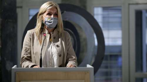 Η Μαρέβα Μητσοτάκη σε δομή για κακοποιημένα παιδιά - &quot;Υποχρέωσή μου να βρίσκομαι εδώ&quot; [εικόνες]
