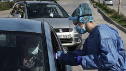 Κορονοϊός: "Έκρηξη" με 1.526 νέα κρούσματα στη χώρα - 20 νεκροί, 277 οι διασωληνωμένοι