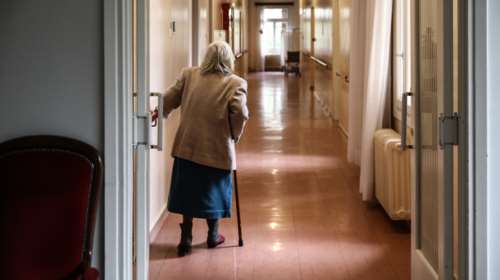 Κορονοϊός: Αγωνία για τα γηροκομεία - Ξεκινούν σήμερα μαζικά τεστ